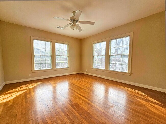 Building Photo - 2247 South Blvd