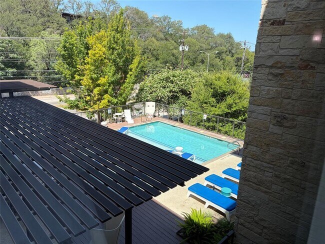 Building Photo - 1900 Barton Springs Rd