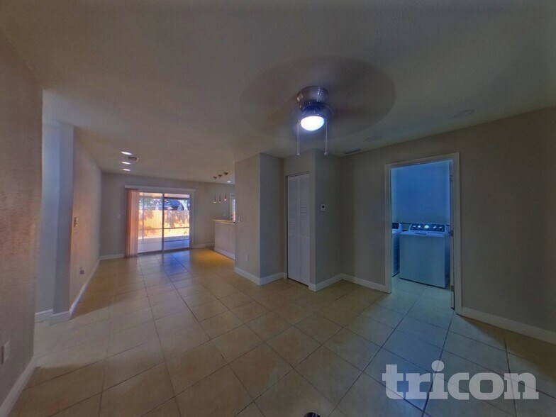 Building Photo - 2280 Winchester Dr