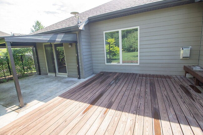 Building Photo - 6701 Chelan Dr