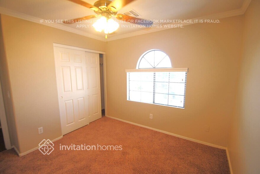 Building Photo - 23168 W Yavapai St