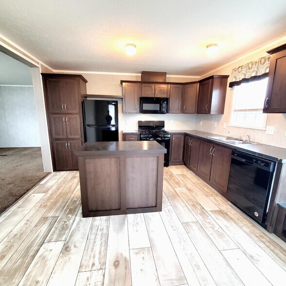 Building Photo - 8113 S Dockside Dr