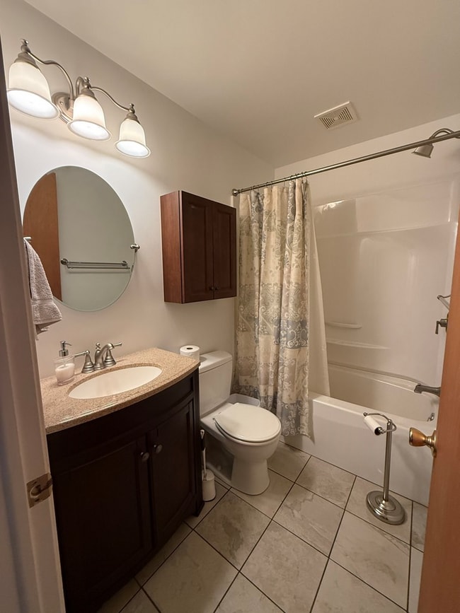 Building Photo - 12 Nelson Dr