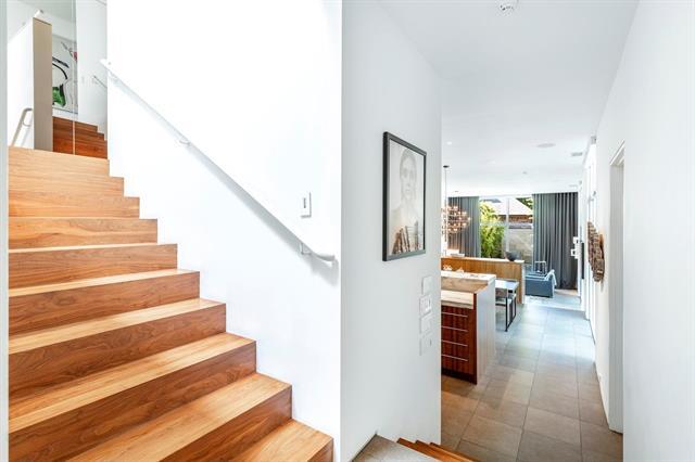 Building Photo - 2845 Lee St