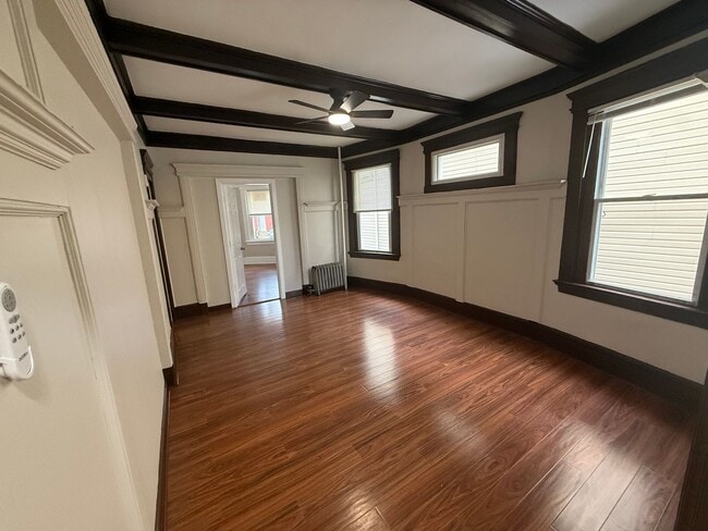 Building Photo - 203 Hollywood Ave