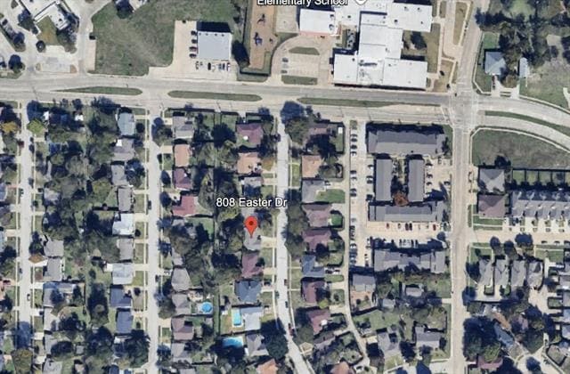 Building Photo - 808 Easter Dr