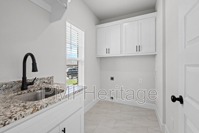 Building Photo - 1361 Sessile Oak Wy