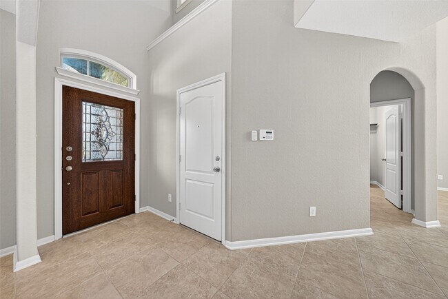 Building Photo - 29122 Parker Trace Dr