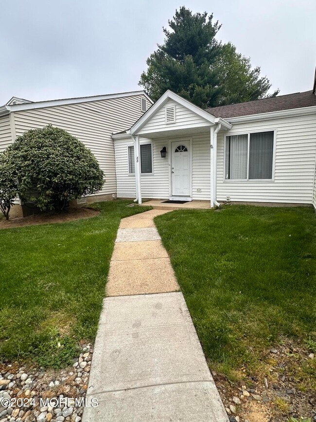 Building Photo - 88 Greenwood Dr