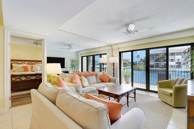 Building Photo - 1301 Seafarer Cir