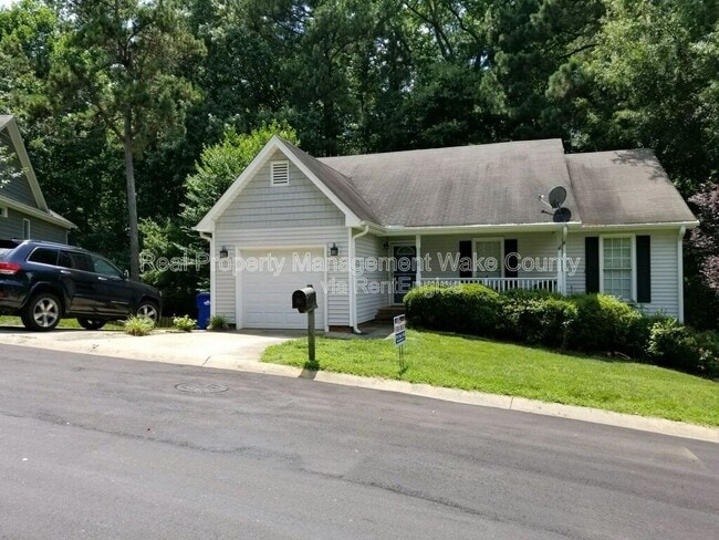 Building Photo - 2120 Leadenhall Way