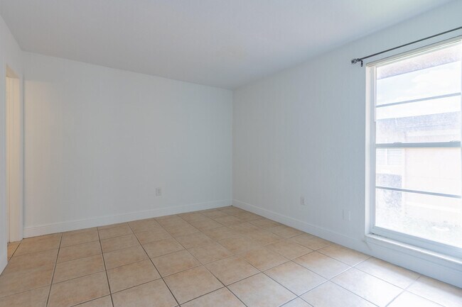 Building Photo - 9459 SW 76th St