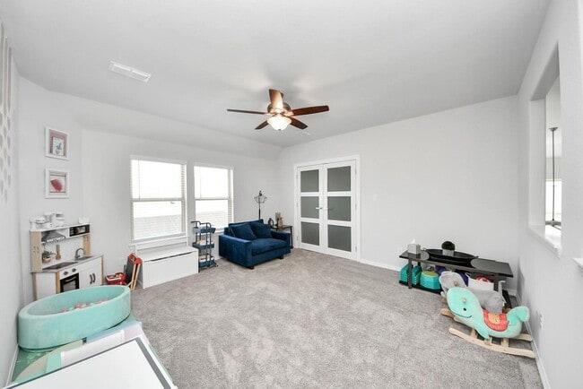 Building Photo - 8922 Golden Mist Dr