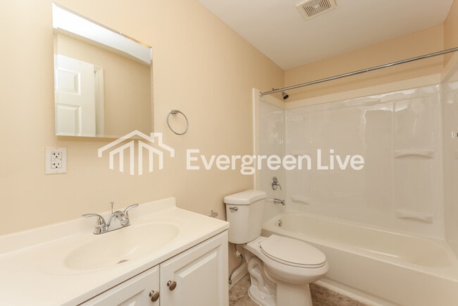 Building Photo - 7715 Brandt Pike