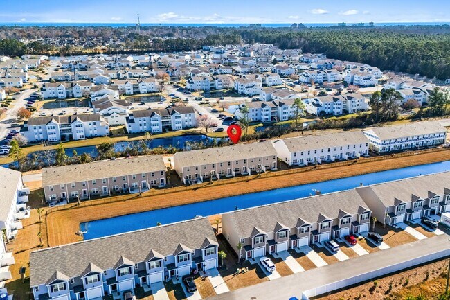 Building Photo - All Inclusive Seasonal Rental Available January 5-March 31st.