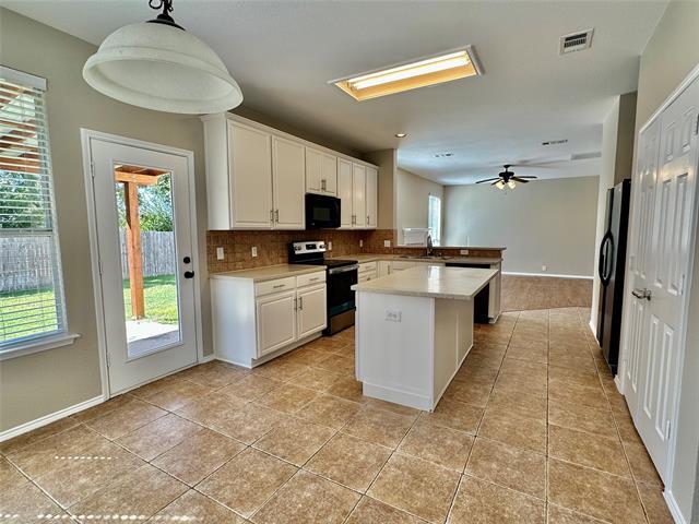 Building Photo - 4512 Vista Meadows Dr