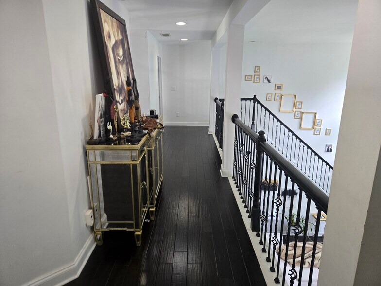 Building Photo - 3082 Bonita Springs Ct