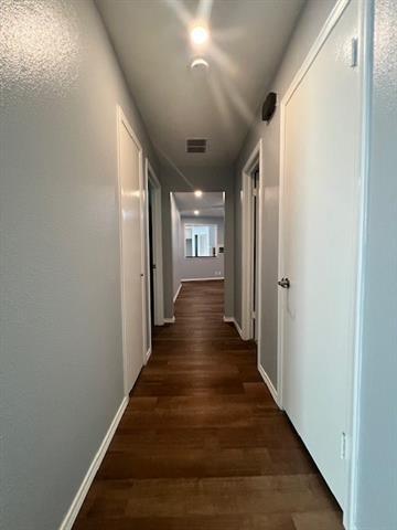 Building Photo - 327 S 4th St