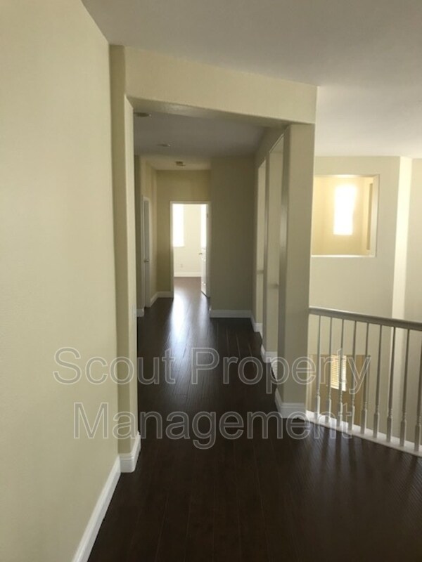 Building Photo - 33454 Twin Hills Way