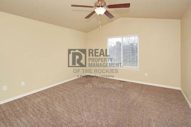 Building Photo - 617 Canyonlands St