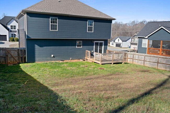 Building Photo - 1385 Sussex Dr