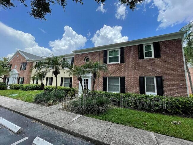 Building Photo - 13686 Orange Sunset Dr