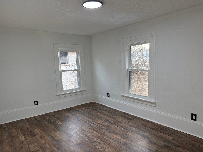 Building Photo - 59 Rowley St