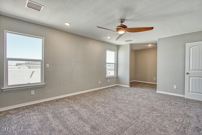 Building Photo - 14945 Tierra Haven Ave