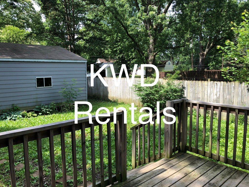 Building Photo - 129 Green Acre Dr