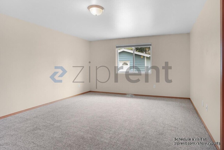 Building Photo - 35852 13th Ave SW