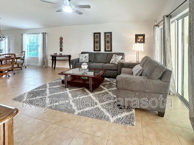Building Photo - 6090 Benevento Dr