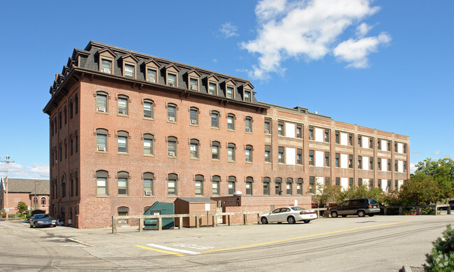 Primary Photo - Heritage Court