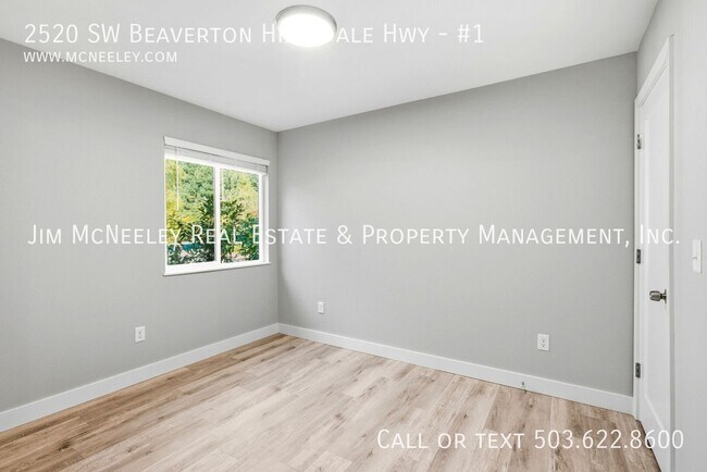 Building Photo - 2520 SW Beaverton Hillsdale Hwy