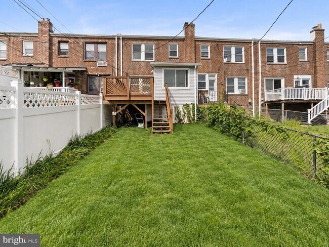 Building Photo - 644 Dayton Rd