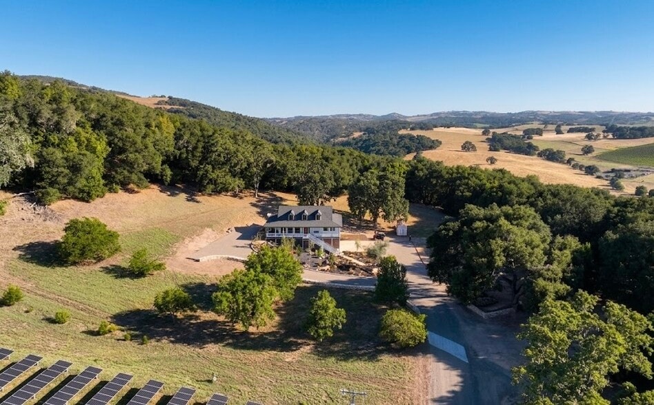 Building Photo - 5475 Jack Creek Rd
