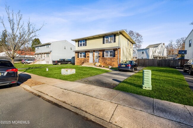 Building Photo - 144 New Cedar Ln