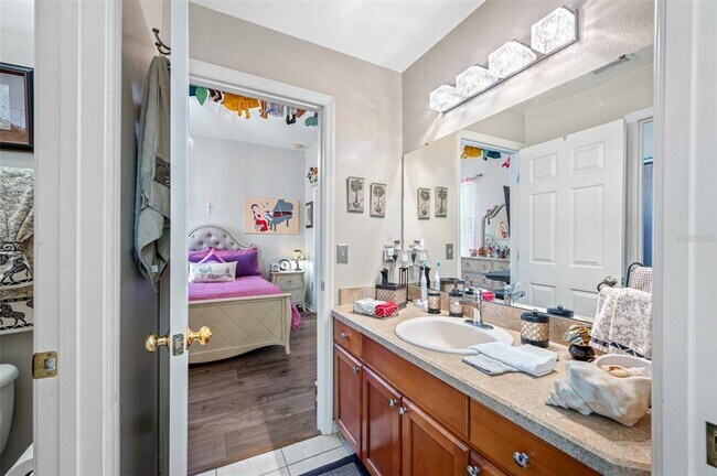 Building Photo - 30543 Lanesborough Cir