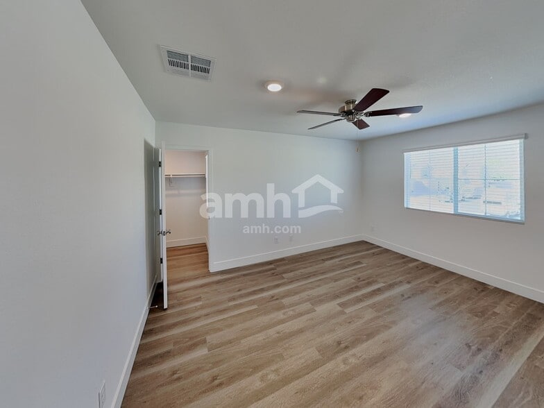 Building Photo - 5872 Fly Fisher St