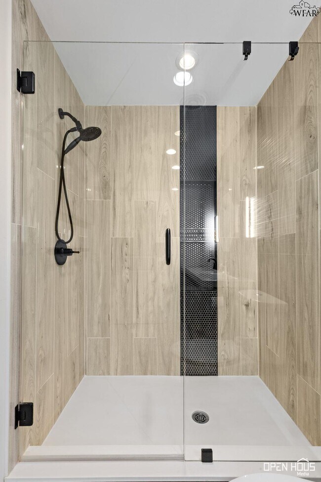 Building Photo - 4517 Wynnwood Dr