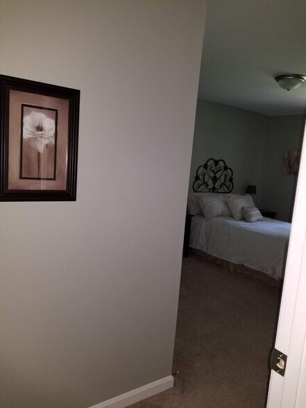 Building Photo - 4701 Blue Bird Ct