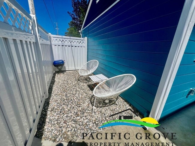 Building Photo - Junipero Ave Apartment Studio - Available ...