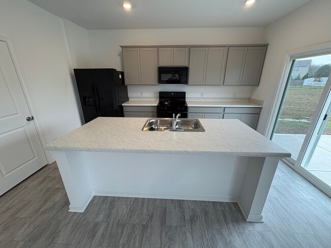 Building Photo - 1743 Creek Bed Ln