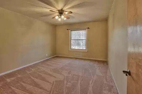 Building Photo - 713 Montclaire Dr NE