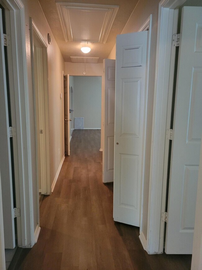 Building Photo - 7206 Cypress Pr Dr