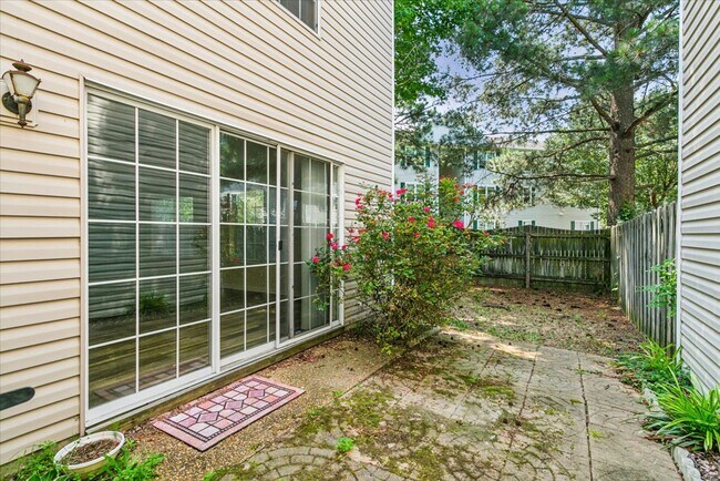 Building Photo - 38 Angelia Way