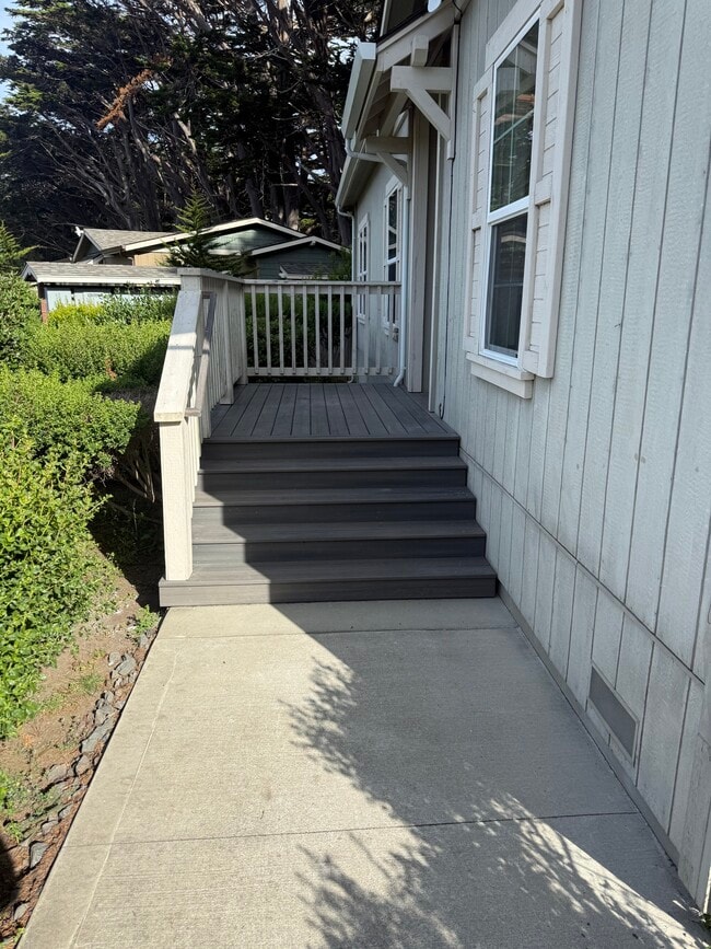 Building Photo - Cypress Meadow Unit 139