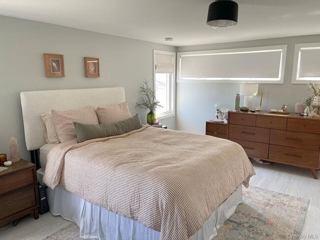 Building Photo - 128 Roosevelt Blvd