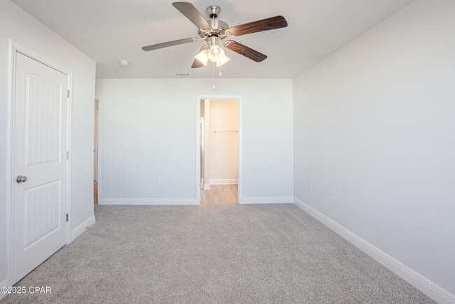 Building Photo - 7472 Shadow Lake Dr