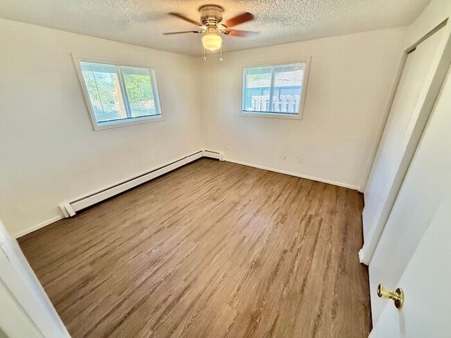 Building Photo - Updated 2 bedroom ranch in north Loveland!...