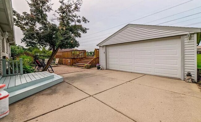 Building Photo - 9768 Jackson St